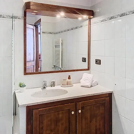 Cosy Au Centre De Avec Parking - Fr-1-507-42 Daire Chamonix