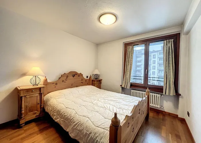 Cosy Au Centre De Avec Parking - Fr-1-507-42 Appartement *